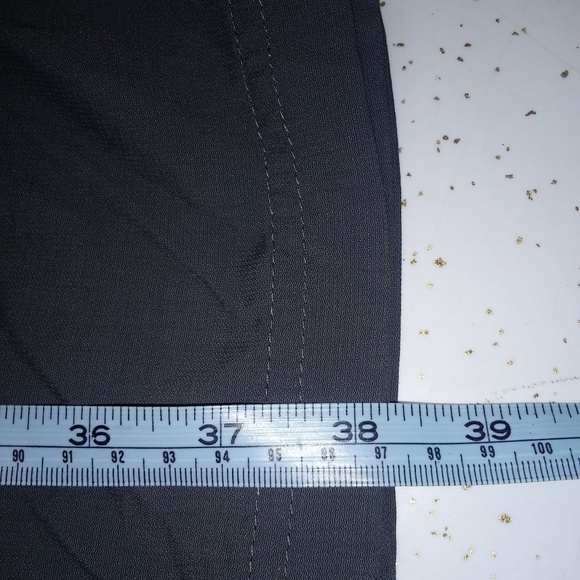 Girls zip off pants/shorts - Picture 4 of 4